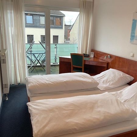 Hotel Merkenich Кьолн Екстериор снимка