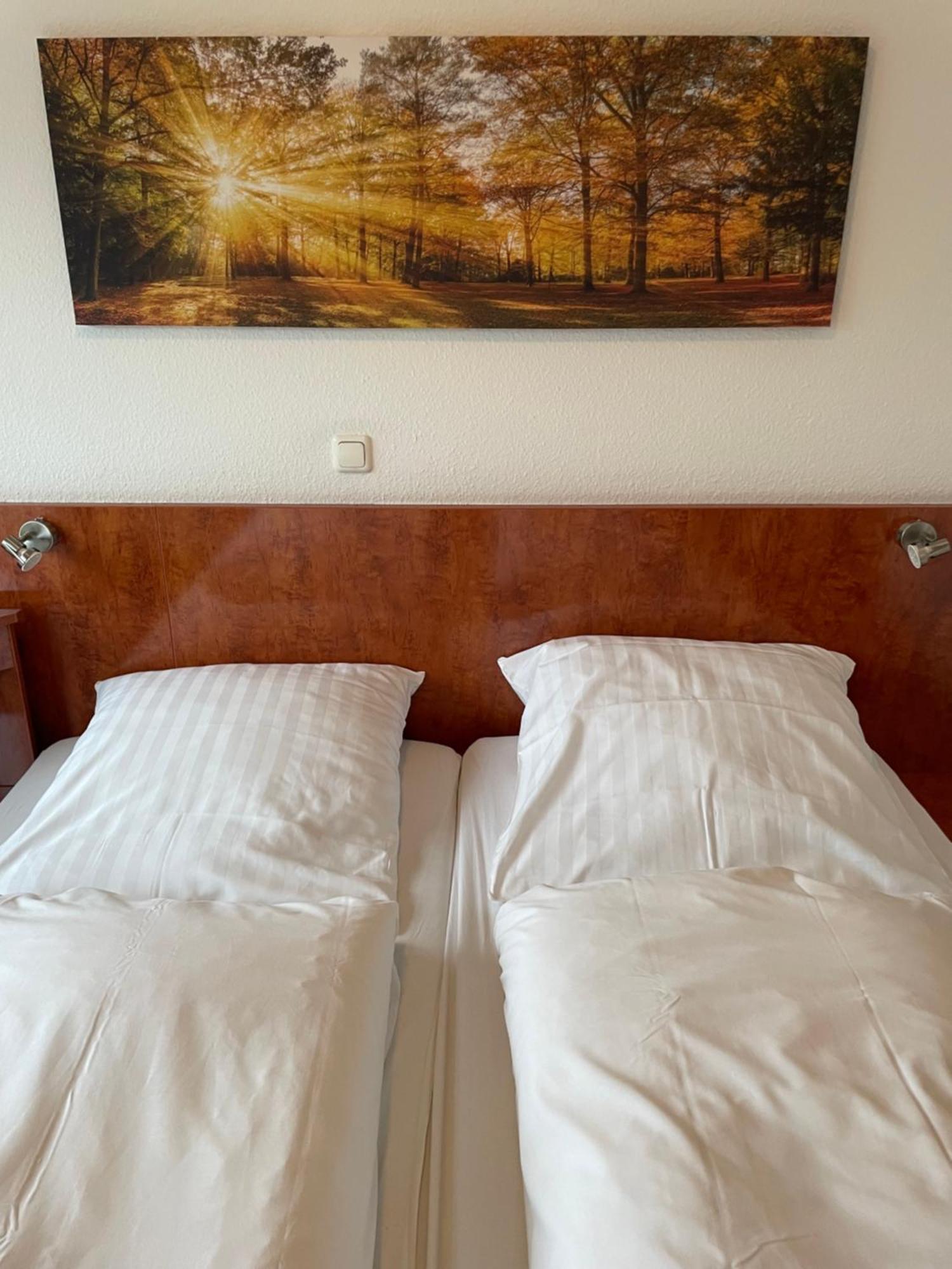 Hotel Merkenich Кьолн Екстериор снимка