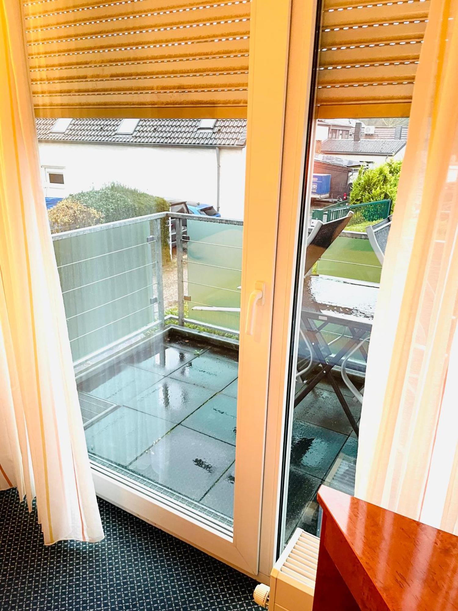Hotel Merkenich Кьолн Екстериор снимка